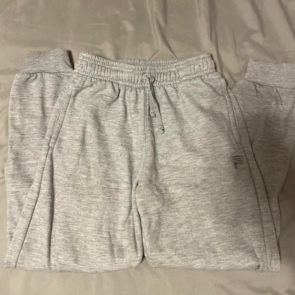 Fila Youth Jogger/Sweatpants Used - Picture 2 of 4